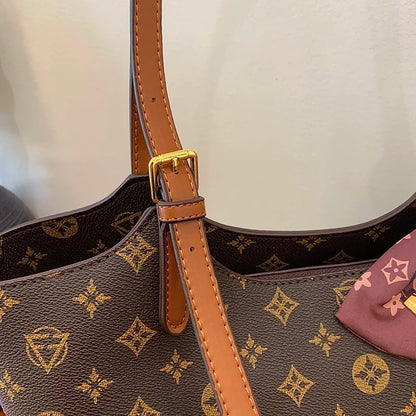 Luxury Genuine Leather Messenger Bag – High-Quality Women’s Crossbody with Magnetic Closure