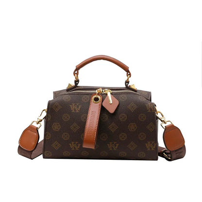 Elegant Leather Shoulder Bag – Luxury Designer Crossbody Tote for Women