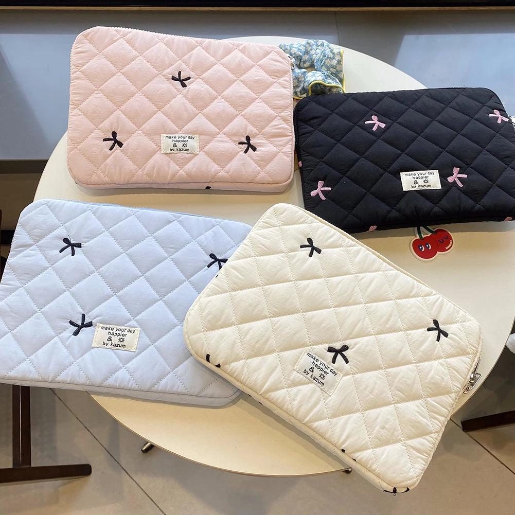 Quilted Fluffy Laptop Sleeve – Diamond Lattice Tablet Bag with Bow Print