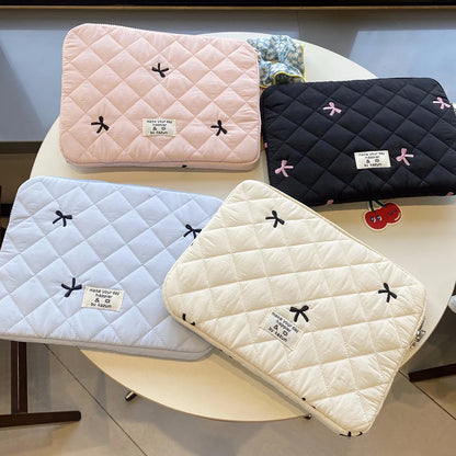 Quilted Fluffy Laptop Sleeve – Diamond Lattice Tablet Bag with Bow Print