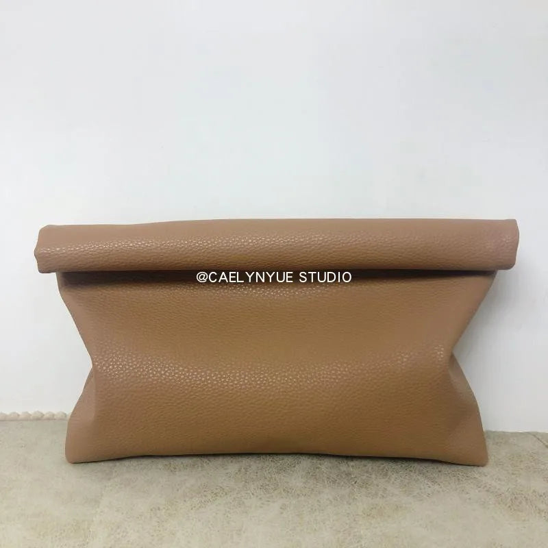 Leather Envelope Clutch – Soft, Large-Capacity Evening Bag for Women