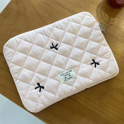 Quilted Fluffy Laptop Sleeve – Diamond Lattice Tablet Bag with Bow Print